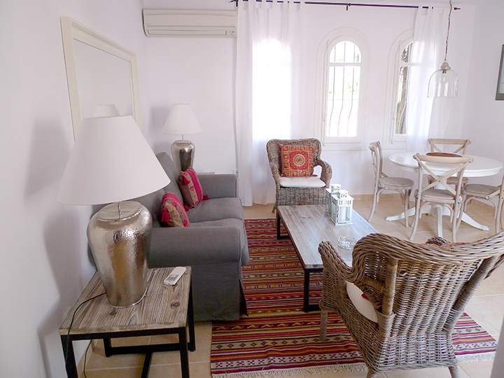 Vivienda unifamiliar en Dorado Playa / 2