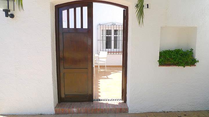 Vivienda unifamiliar en Dorado Playa / 2